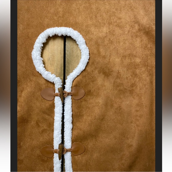 NWT Handmade Tan and white Sherpa Rustic Christmas tree skirt - Picture 3 of 4